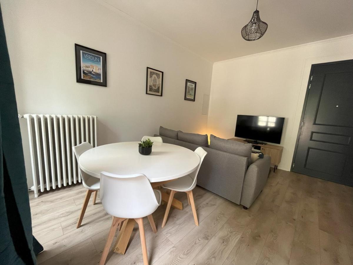 La Cour du Prince: Cozy Ground Floor with Terrace Near Station Verdun-sur-Meuse Exterior photo